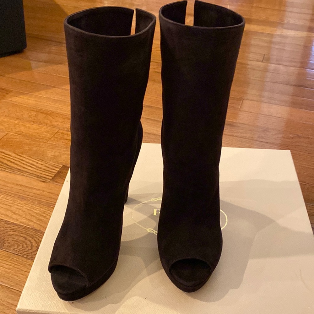 Prada Calzature Donna Camoscio brown suede peep toe boots size 38/8